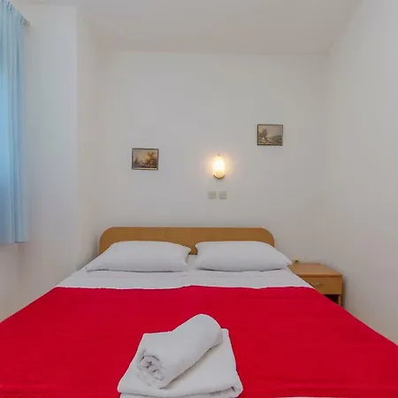 Sklopina Apartamento Starigrad Paklenica