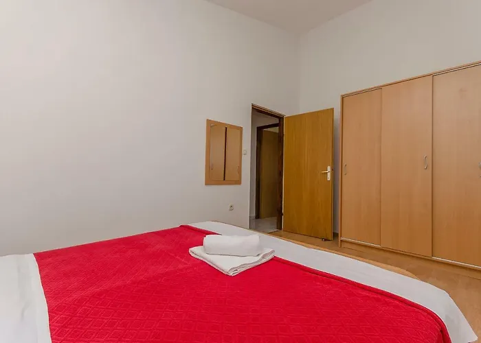 아파트 Sklopina 스타리그라드 파클레니차