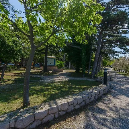 Apartment Sklopina Starigrad Paklenica