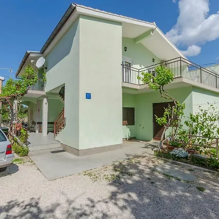 Apartment Sklopina *